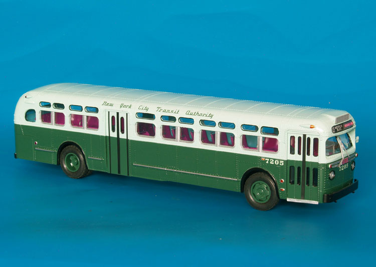 1957 GM TDH-5106 (New York City Transit Authority 7000-7208 series) - NYCTA two-tone green livery. SPTC246.01-2 Model 1 48